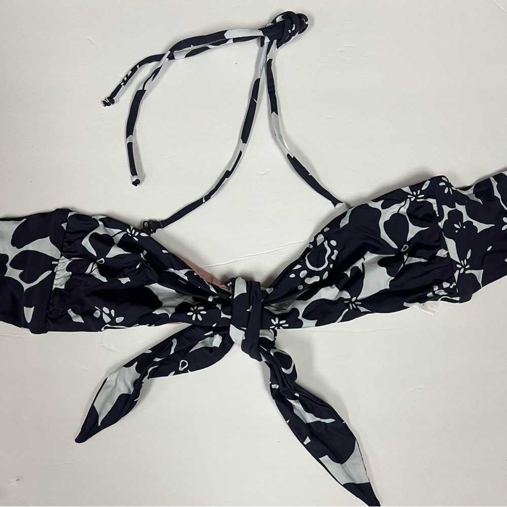 Cala De La Cruz Bikini Top